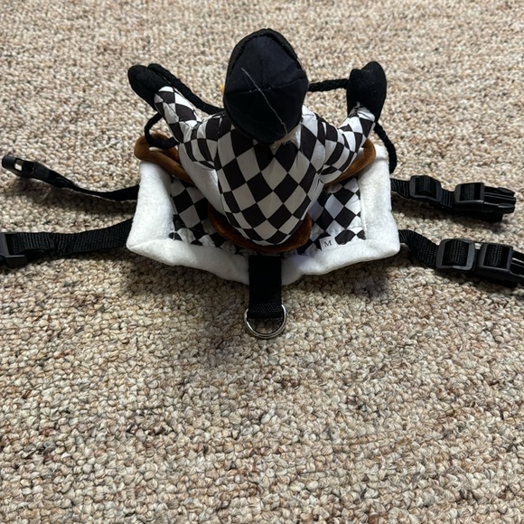 Pet costume horse jockey with adjustable straps - Picture 3 of 4